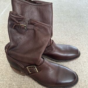 Vintage buckle boot